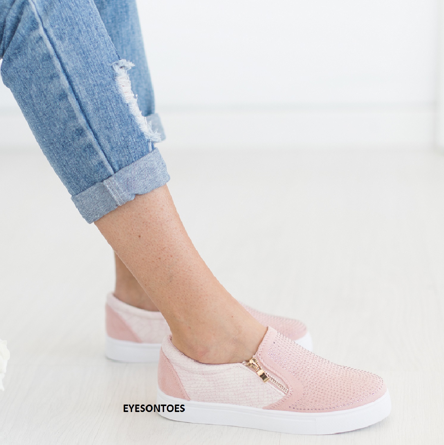 flats slip off